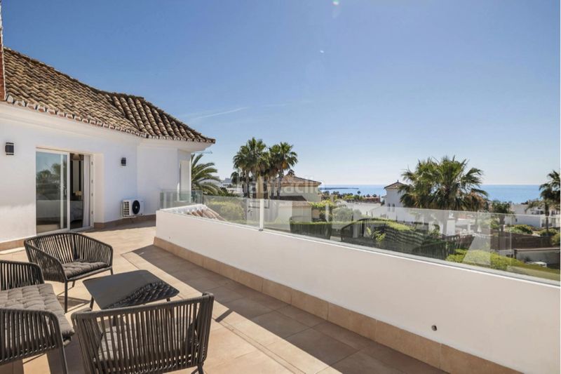 Foto 3edc5449-7840-47e8-9a90-d945594319a6. Casa amb aparcament piscina a Guadalobón Estepona