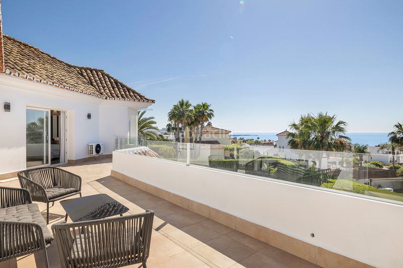 Foto 6dc4d9ab-c3b4-4b1b-bfed-e75e2d3aaf4d. Casa amb aparcament piscina a Guadalobón Estepona