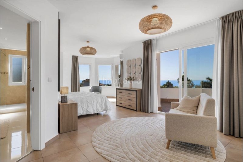 Foto f1b82fcf-1fea-43da-800e-cb48e3990ed9. Casa amb aparcament piscina a Guadalobón Estepona