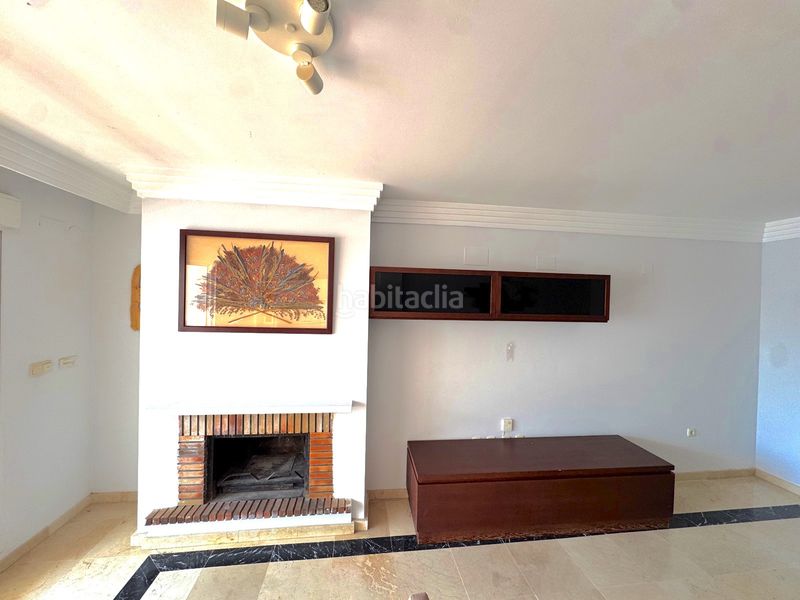 Foto 6c247c5c-3124-4f1b-9f2a-9c9c2a9ecad6. Apartament amb aparcament piscina a Río Real Marbella
