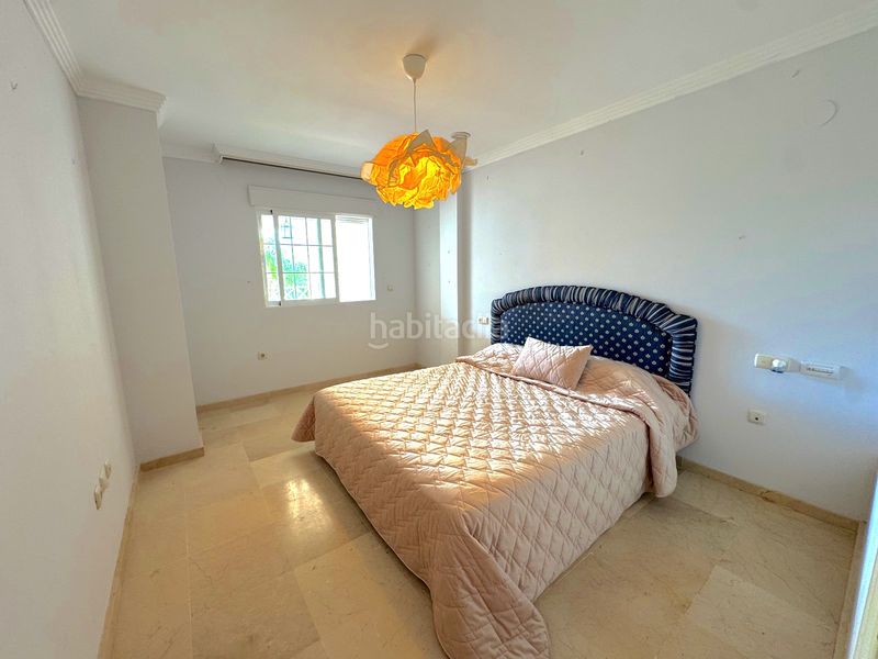Foto 7457afc0-d871-408e-84dd-54b83645bfa6. Apartament amb aparcament piscina a Río Real Marbella