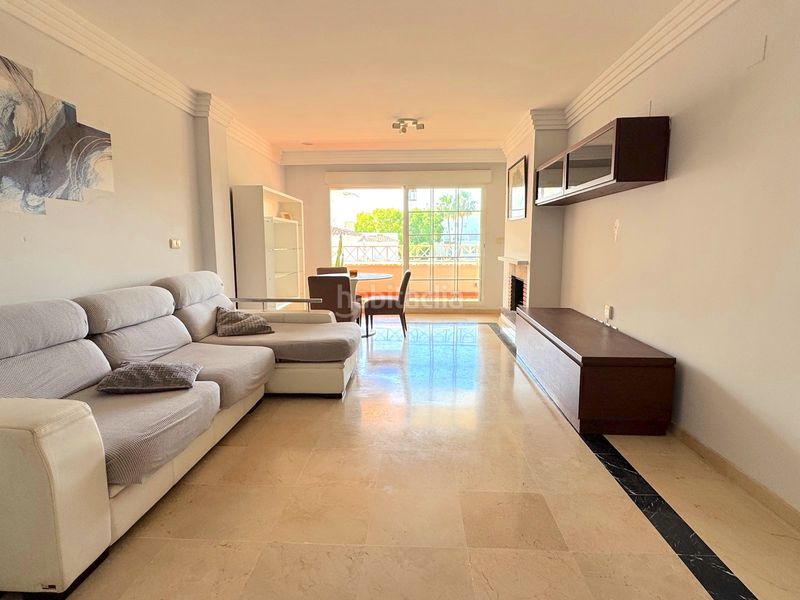 Foto 85696e91-30e1-43b1-a4b3-eb4824c471b5. Apartament amb aparcament piscina a Río Real Marbella