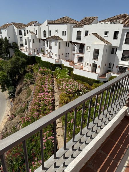 Foto 4f9da880-8a88-4c9a-879e-ab5a8bfe182a. Àtic amb aparcament piscina a los arqueros - puerto del almendro Benahavís