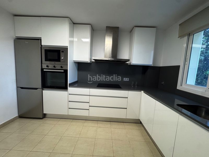 Foto a650a8e3-df1e-4043-acc2-ccd59f5a54fa. Planta baixa amb aparcament piscina a Alcorrín Manilva