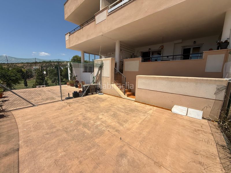 Foto 7ce679f3-1d85-4857-b343-ced397d313ba. Planta baixa amb aparcament piscina a Doña Julia Golf Casares
