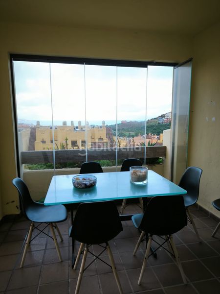 Foto 398cf575-d388-4ff5-8bc2-64335c07f17f. Apartament amb aparcament piscina a La Duquesa Manilva