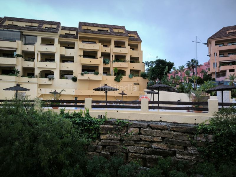 Foto 63b3b11f-f1e0-4fdd-aaed-7f9b818a597c. Apartament amb aparcament piscina a La Duquesa Manilva