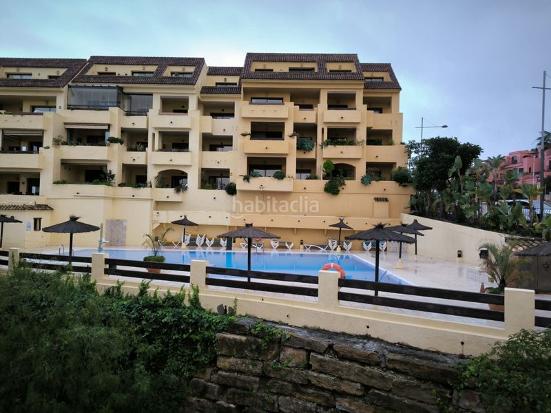 Foto e62fa1c2-6ca5-4b73-a84d-99a85229b600. Apartament amb aparcament piscina a La Duquesa Manilva