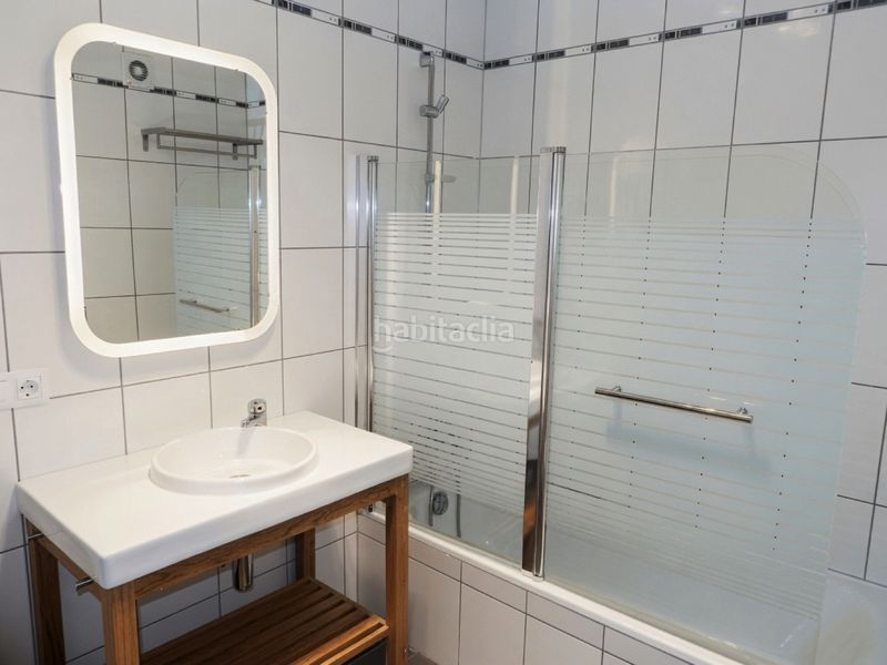 Foto c2b0526b-0f21-4e75-b4b2-3c29418b6192. Apartament amb piscina a Casco Antiguo Marbella