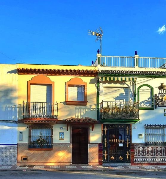 Foto 53cded68-da15-4fae-9845-276f0876cf76. Casa adossada a puerto de Estepona Estepona