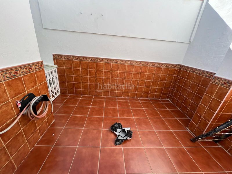 Foto ed22cb55-74e3-4f9a-9d1f-02c0c2f82c6e. Casa adossada a puerto de Estepona Estepona