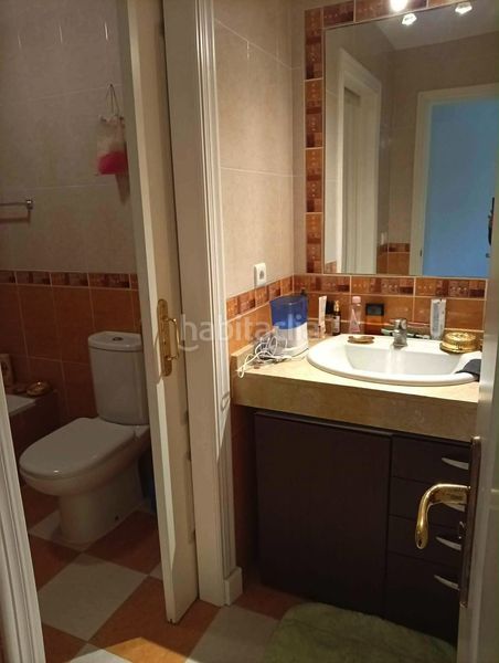 Foto 9f253ae7-d0c9-402a-b1b6-7207e4a47247. Casa aparellada amb aparcament piscina a Alcorrín Manilva