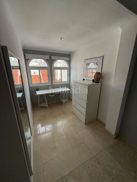 Foto a88fe885-153d-4537-886d-f0fc66a1f5f3. Casa adossada amb aparcament piscina a Huerta Nueva Estepona