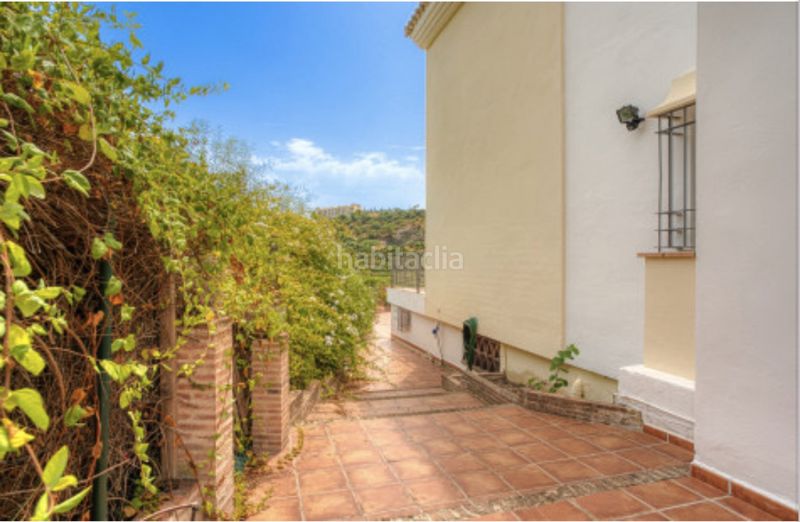 Foto a8eeec8e-fae3-429b-95e9-265cf23f179e. Casa adossada a los arqueros - puerto del almendro Benahavís