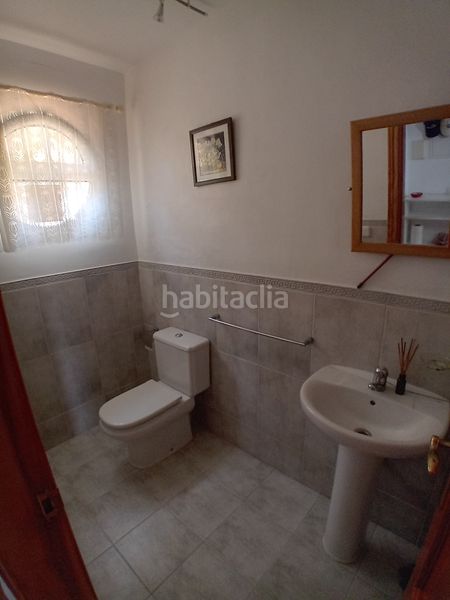 Foto 0fcc0ace-b2d3-435a-b77a-804008739b0c. Casa aparellada amb aparcament piscina a Manilva pueblo Manilva