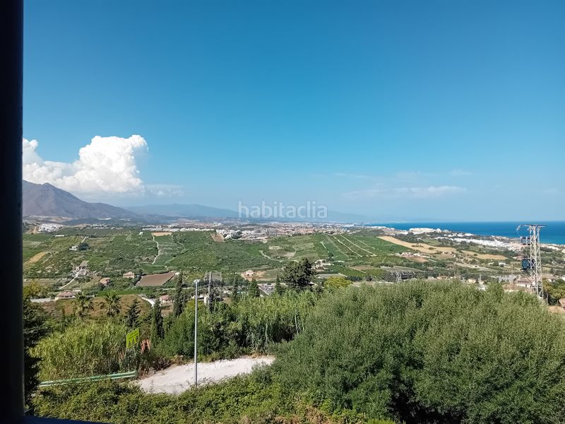 Foto 1cb27bd0-7be4-488f-a0af-befd1fadb51c. Casa aparellada amb aparcament piscina a Manilva pueblo Manilva