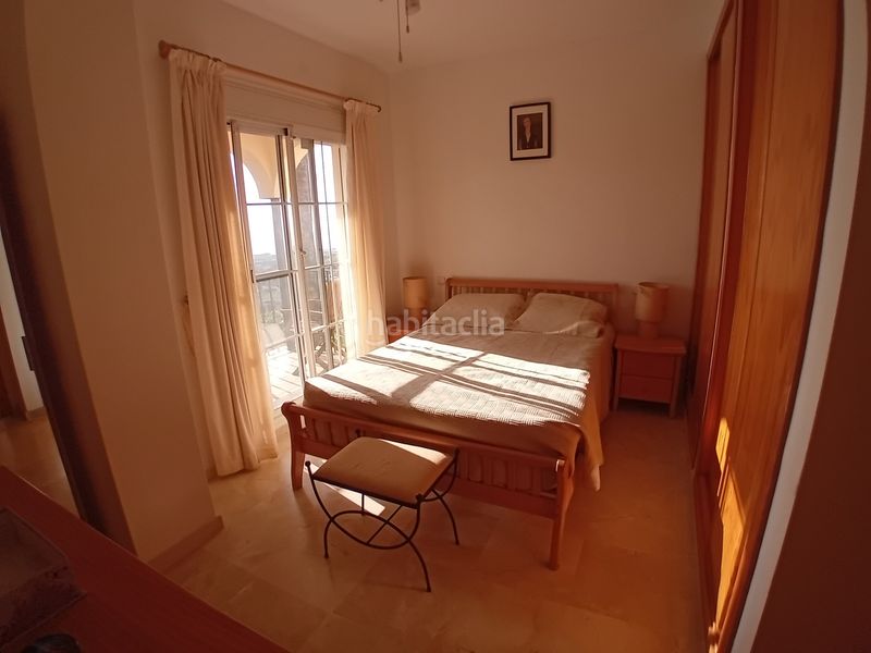 Foto 5670d5de-5f32-4a88-8544-fc04ca2fd7b5. Casa aparellada amb aparcament piscina a Manilva pueblo Manilva
