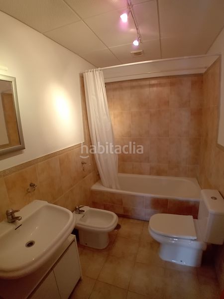 Foto 9858bb41-b359-4733-b325-b7e5b7d06e38. Casa aparellada amb aparcament piscina a Manilva pueblo Manilva
