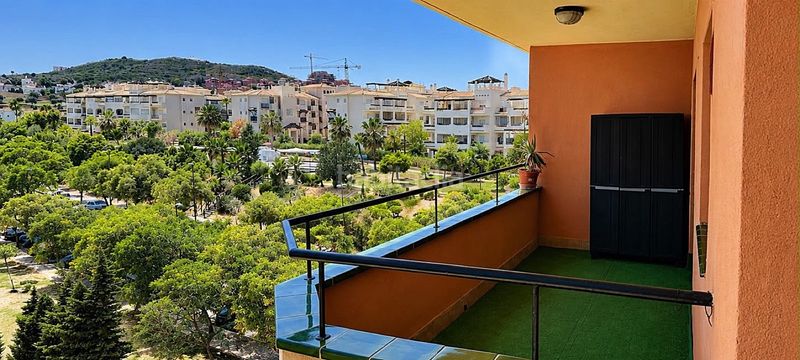 Foto 2d9dc751-ac11-4aed-9a3a-49238397fa22. Apartament amb aparcament piscina a San Luis de Sabinillas Manilva