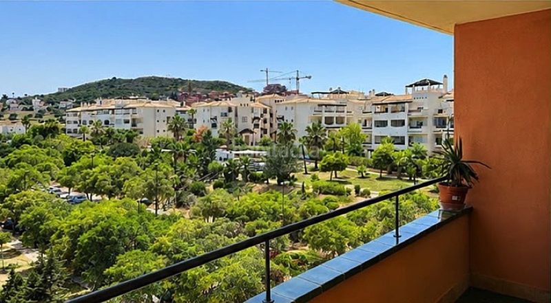 Foto 3a86670c-5b7e-4b5f-916c-5abf2a42c125. Apartament amb aparcament piscina a San Luis de Sabinillas Manilva