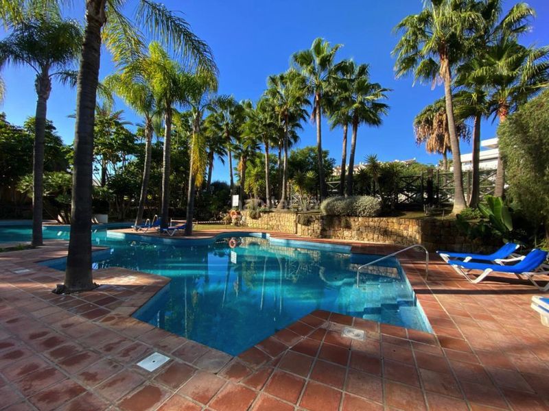 Foto 73738709-4993-45e7-af00-1d3ac66bfe52. Planta baixa amb aparcament piscina a Nueva Atalaya Estepona