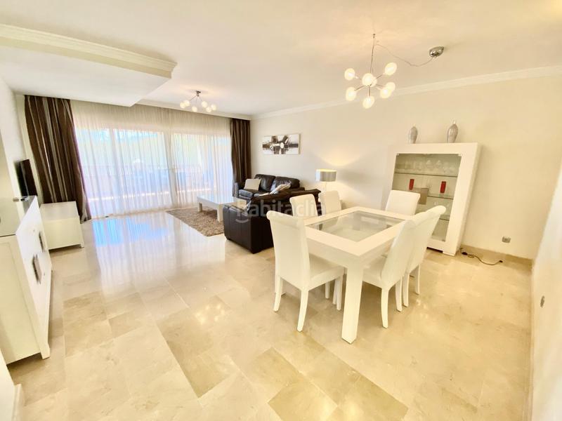 Foto 2f508e16-9f42-4b9a-bdac-98a234a200d3. Miete appartement mit parking pool in Benatalaya Estepona