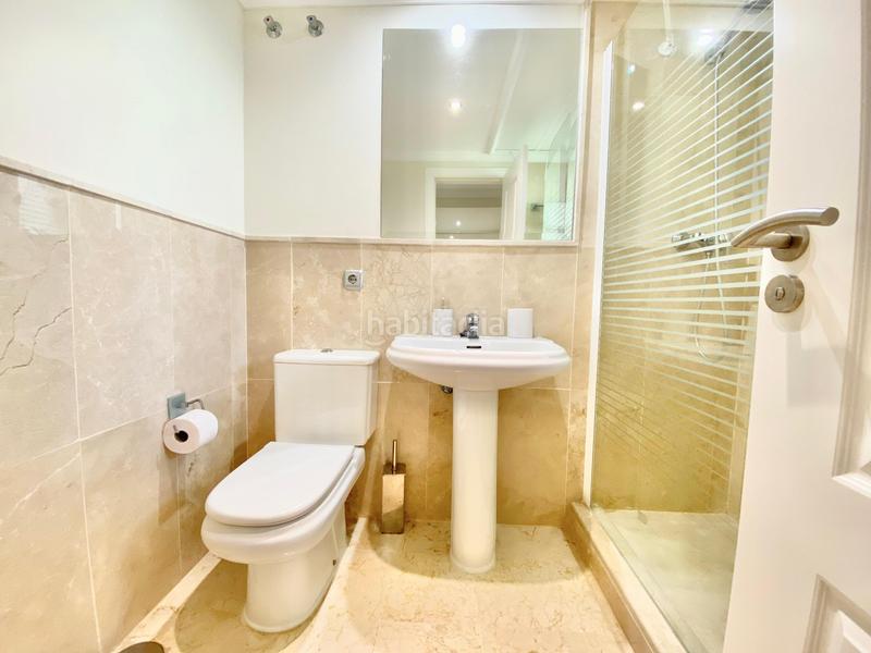 Foto 747e1322-c676-42cf-b5fe-d4625eabc0b9. Miete appartement mit parking pool in Benatalaya Estepona