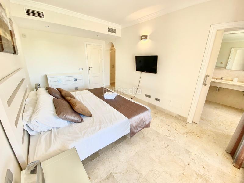 Foto 7cbc783a-d4cb-4ddf-9a23-26200ff6a375. Miete appartement mit parking pool in Benatalaya Estepona