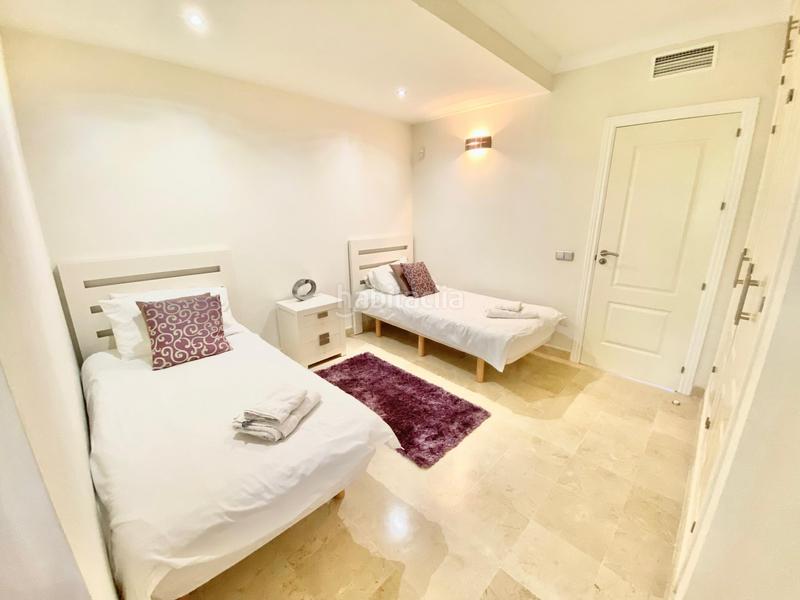 Foto a05fd368-6a68-4c9a-a4eb-bcca78d82dd7. Miete appartement mit parking pool in Benatalaya Estepona