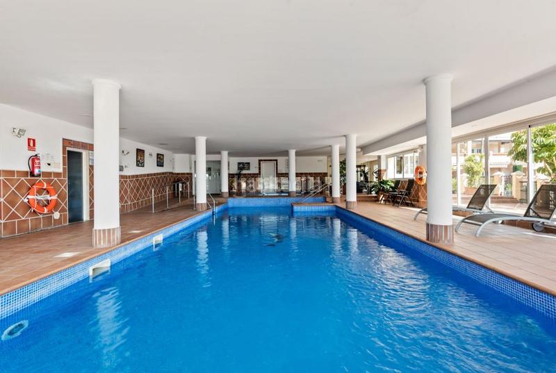 Foto ae2d8b11-e1aa-44ed-ab74-bd4edee312ee. Miete appartement mit parking pool in Benatalaya Estepona