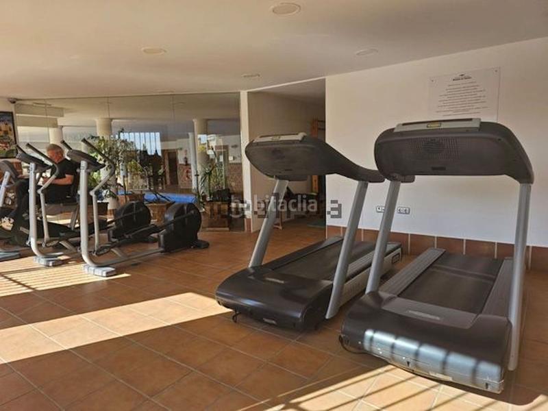Foto b672eb3e-bd60-4d5f-a20d-6ef12e83d930. Miete appartement mit parking pool in Benatalaya Estepona
