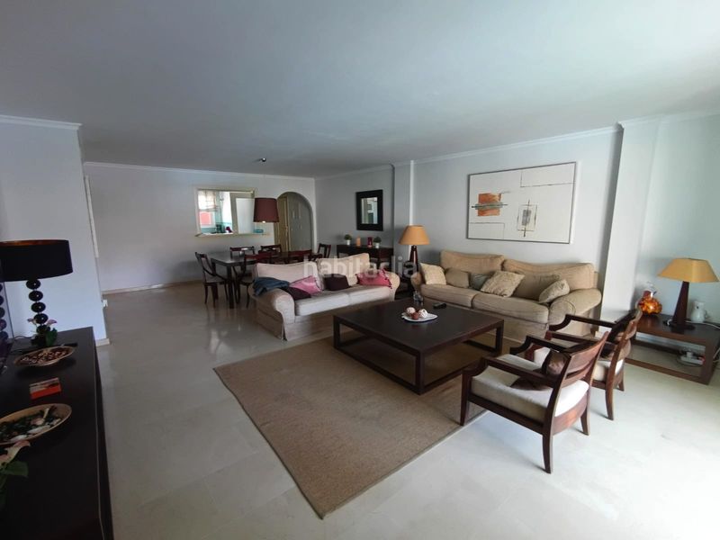 Foto 7f8264ff-f84f-46f0-b959-a13ca03d9e8c. Apartament amb piscina a puerto de Sotogrande-la marina Sotogrande