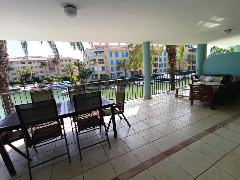 Foto 835c5e00-42d5-492d-89df-702545bf9393. Apartament amb piscina a puerto de Sotogrande-la marina Sotogrande