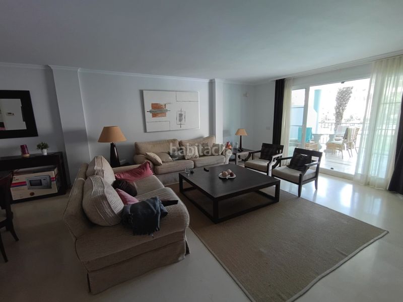 Foto da5b10c6-9042-4dc5-8e04-a6e35774ab63. Apartament amb piscina a puerto de Sotogrande-la marina Sotogrande