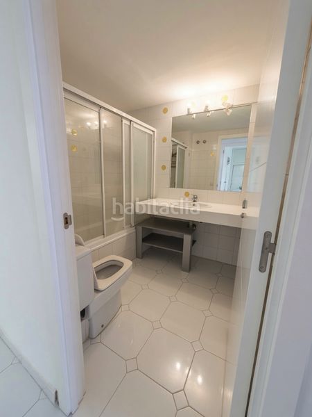 Foto 28ae894a-a9f1-4a1d-a13a-393bbe1d24f2. Apartament amb piscina a Sotoserena Estepona
