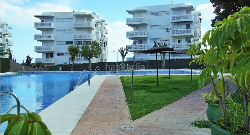 Foto 461f1dbb-6f86-4fd8-9d05-7a8cfe8ad678. Apartament amb piscina a Sotoserena Estepona