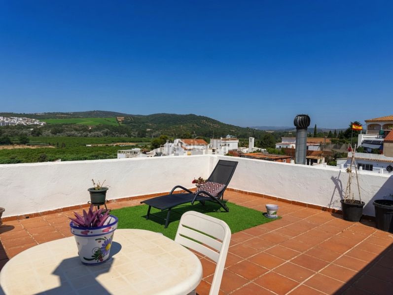 Foto 53919537-c453-41a2-8518-f82b4b70a271. Casa a San Enrique-Guadiaro-Pueblo Nuevo Sotogrande