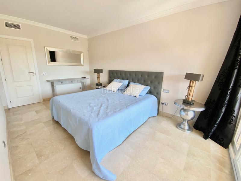 Foto 28653f16-22bd-45e3-90b9-5e6df7aef811. Miete appartement mit parking pool in Benatalaya Estepona