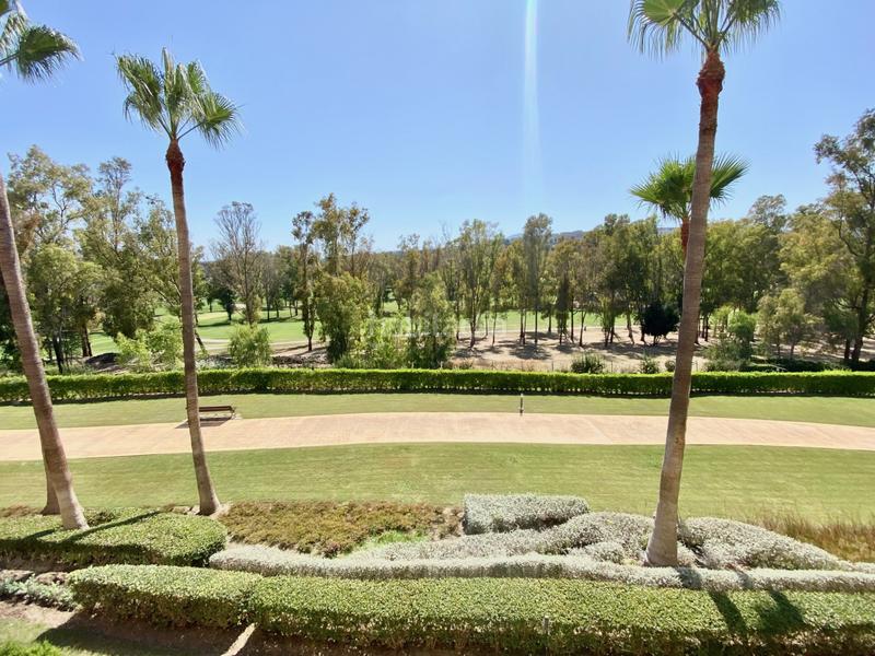 Foto 4dc923a7-f11f-4bc0-918a-14a07133c4f3. Miete appartement mit parking pool in Benatalaya Estepona