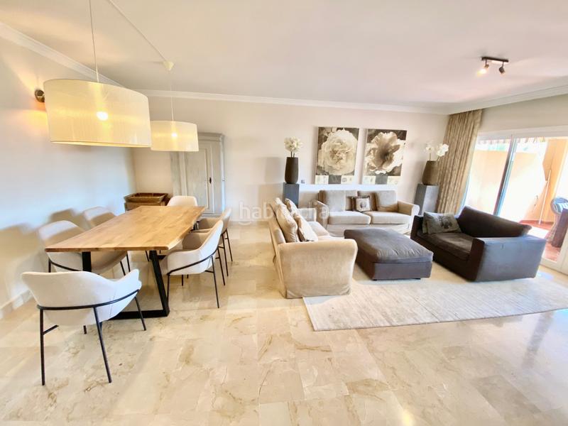 Foto 16b8a85a-4e02-4d8d-a1db-901b408ef122. Rent apartment with parking pool in Benatalaya Estepona