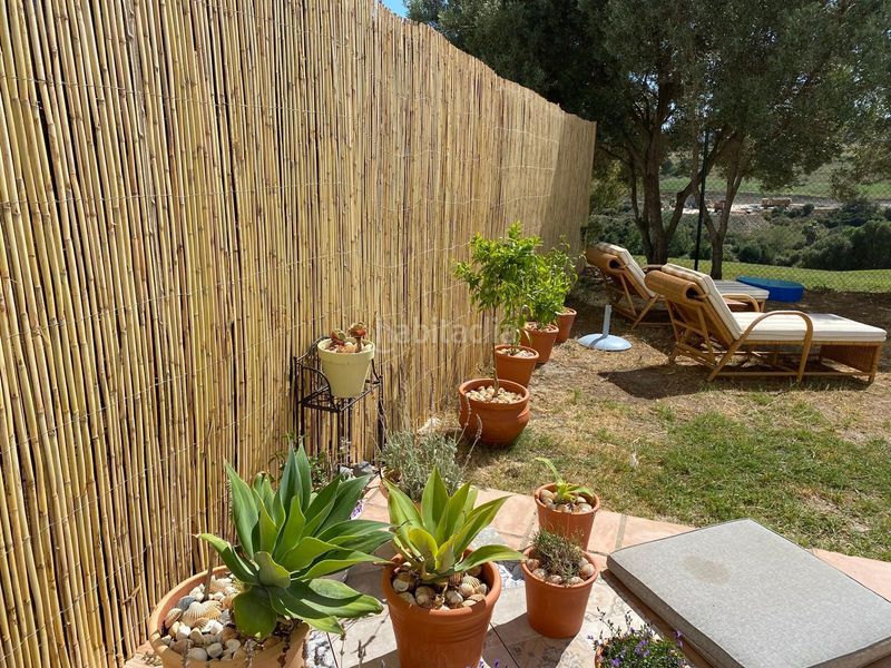Foto e7250609-7883-478e-9250-5eee14d4b9b2. Planta baixa amb aparcament piscina a Estepona golf Estepona