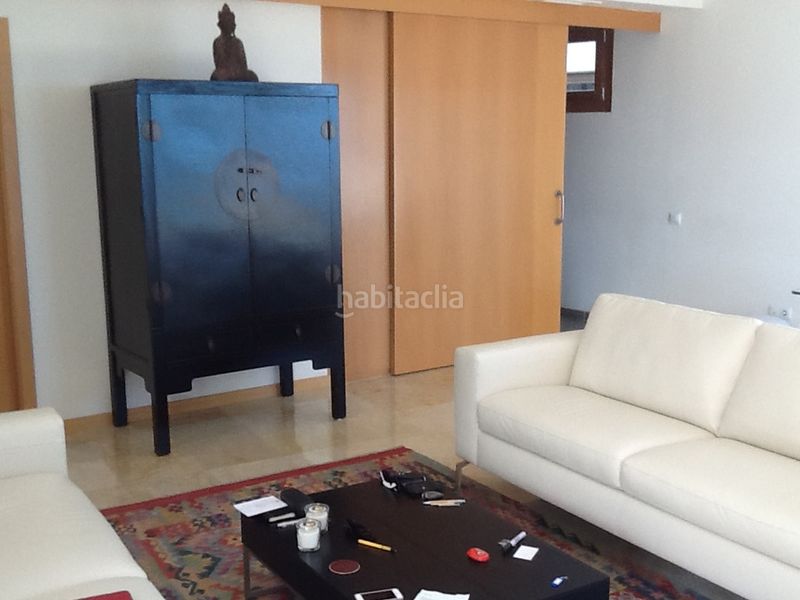 Foto 2754ecf3-e0c4-4fb8-8764-a50d5fa1c803. Apartament amb aparcament piscina a Alto de los Monteros Marbella