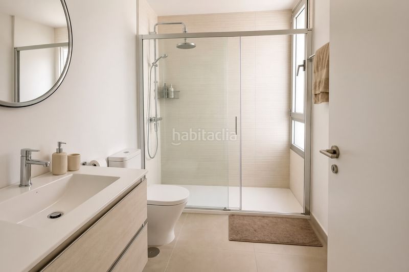 Foto 7830e15e-9e59-4dea-bda1-8c739085fbfd. Apartament amb aparcament piscina a Cancelada Estepona