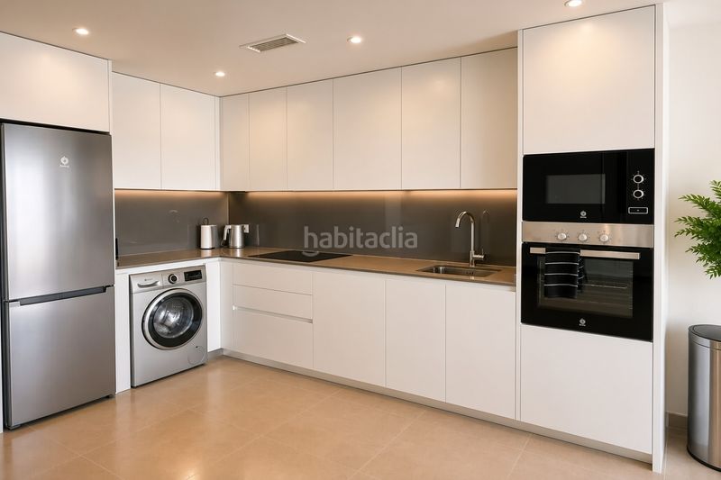 Foto c972f6eb-2610-4120-90fc-f6cc254d3b79. Apartament amb aparcament piscina a Cancelada Estepona