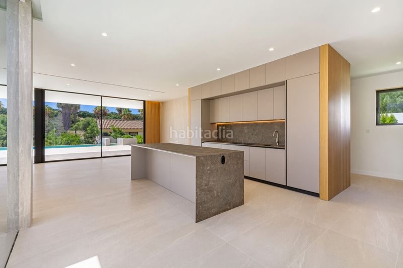 Foto b131a120-af99-414d-bbaf-2d30b18cb05a. Casa amb aparcament piscina a Sotogrande alto Sotogrande