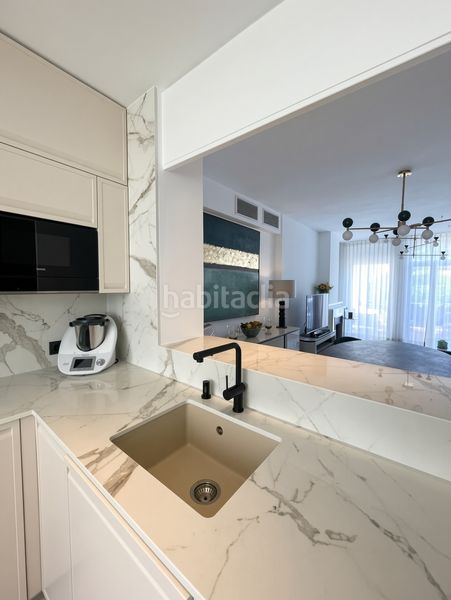 Foto 659234ae-1a23-4e82-90fa-962716b16825. Dúplex amb aparcament piscina a Playa de la Fontanilla Marbella