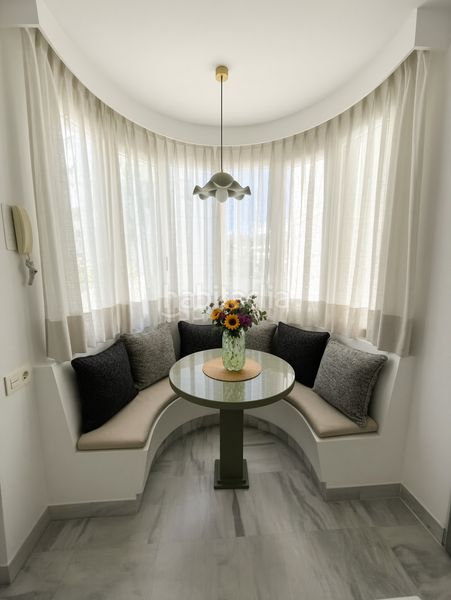 Foto e65c65e7-5131-4a75-ba58-4800ebb40f4b. Dúplex amb aparcament piscina a Playa de la Fontanilla Marbella