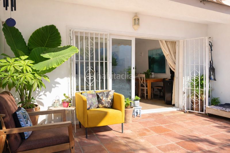 Foto 32924250-1c98-4e5b-b386-93104acb397e. Casa aparellada amb aparcament a Villacana - Costalita - Saladillo Estepona