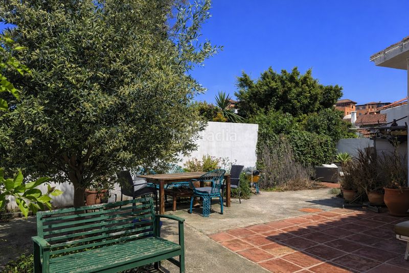 Foto b84bb99c-ef22-41e8-b75d-473f93cd2012. Casa aparellada amb aparcament a Villacana - Costalita - Saladillo Estepona