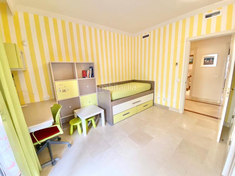 Foto 3b6a71ac-a71a-4819-a614-c51a28f28066. Miete appartement mit parking pool in bahía de Marbella Marbella